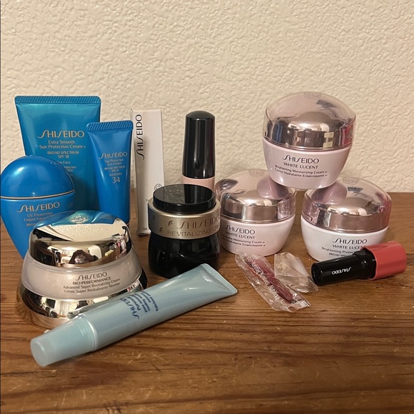 Shiseido Other - Shiseido Skincare Collection - Blue and Silver